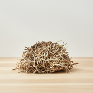 Racine d'Ashwagandha séchée en vrac de qualité supérieure, produit à base de plantes indiennes brutes au meilleur prix - Product Image 1