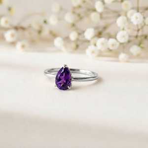 Bague en améthyste naturelle, argent sterling 925, style vintage, style bohème, sertissage clos, cadeau romantique, bague éternité, faite à la main - Product Image 1