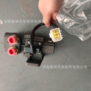Contrepoids WG9925550711 pour camions Howo et Shaanxi Delong avec vanne de commutation de réservoir de carburant - Product Image 4