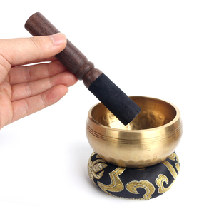 Ensemble de méditation et de rituels spirituels en gros : Bâtons en bois et bols chantants en métal pour la culture bouddhiste - Product Image 4