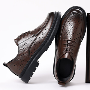 รองเท้าหนังผู้ชายสำหรับฤดูร้อน แบบเจาะรู ระบายอากาศได้ดี เหมาะสำหรับงานธุรกิจ งานแต่งงาน รองเท้าเจ้าบ่าว สีดำ สีน้ำตาล รองเท้าออกซ์ฟอร์ดใส่ได้ทุกฤดู - Product Image 2