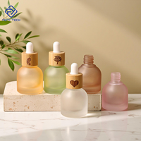 Botol Minyak Esensial Silinder Kaca dengan Pipet Tetes, Tutup Sekrup, Tutup Kayu Bambu Alami, 10ml, Permukaan Buram, Mewah Mini, MOQ Rendah