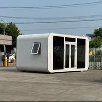 Maison mobile moderne en acier Cymdin avec toilettes à énergie solaire et caractéristiques écologiques pour l'hôtellerie et les villas