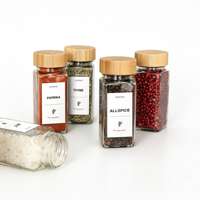 Ensemble d'Épices : 12 Bocaux Carrés en Verre avec Couvercles en Bois, Micro-ondables, Anti-Humidité, Bouteilles à Épices de 4 oz, Cadeau de Graduation pour la Cuisine
