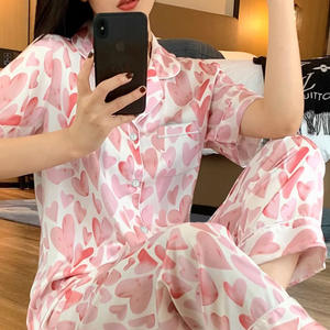 Yaz tasarım üç parçalı pembe renkler kadın pijama kısa kollu Set ipek pijama uzun pantolon ve şort pantolon 3 adet Set - Product Image 3