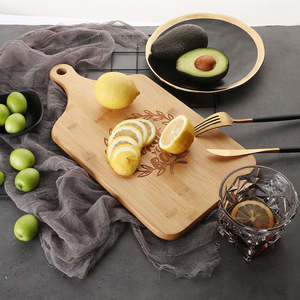 Bloque de cortar de bambú ecológico para servir pan, queso, fruta en fiestas con un logotipo grabado - Product Image 5