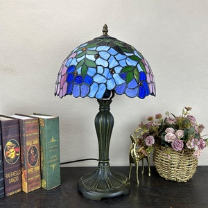 Lámpara de Techo LongHuiJing con Pantalla de Vidrio Estilo Europeo, Multicolor Mediterráneo, 12 Pulgadas, LED, Ajustable y Flexible - Product Image 4