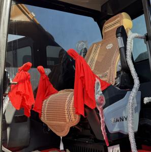 Excavadora Sany 235C de alta calidad, 23,5 toneladas, 90%, nuevo buen rendimiento con motor central y caja de cambios a un precio competitivo - Product Image 6