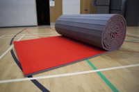 Piste d'air gonflable dans un violet vibrant, parfaite pour les activités de gymnastique, de culbutage et de lutte à vendre