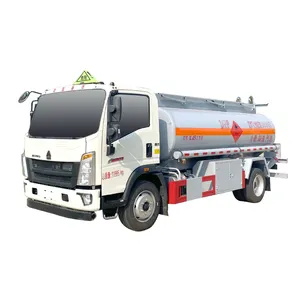 شاحنة HOWO لنقل النفط 4*2 صينية، حاملة للمياه السائلة وقابلة للنار، بمساحة 9 متر مكعب 165 حصان