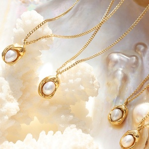 Collana con Ciondolo di Perle d'Acqua Dolce Naturali, Tendenza Retrò, Antiossidante, in Acciaio Inossidabile, Gioielli alla Moda - Product Image 3