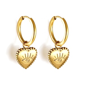 Pendientes de Joyería de Moda con Diseño de Corazón y Ojo, Chapados en Oro PVD, para Mujer - Product Image 1