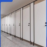 Système de cloisons de toilettes en panneaux alvéolaires phénoliques HPL imperméables et ignifuges