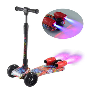 Pu roue en plastique pulvérisation et musique pied <span class=keywords><strong>scooter</strong></span> pour enfants avec pulvérisation d'eau fusée <span class=keywords><strong>scooter</strong></span> pliable jet fumée <span class=keywords><strong>scooter</strong></span> pour enfant - Product Image 6