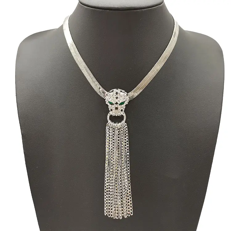 2021 New Leopard Print Necklace Tassel Pendant Jewelry Micropave Crystal Diamond Charm Necklace Lady