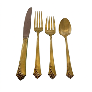 Nouvel arrivage de couverts de cuisine modernes et écologiques en acier inoxydable plaqué or gaufré avec dessus de table à manger et décoration de fête - Product Image 1