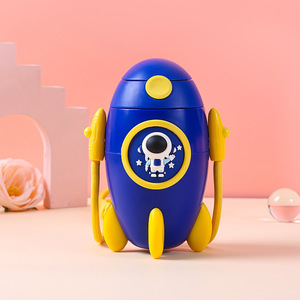 Personalizado 500ml fabricante al por mayor en forma de cohete BPA libre Tritan niños vasos de plástico con pajita - Product Image 6