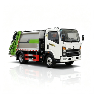 Camión de Basura HOWO de 5.8cbm con Compactador Trasero 4X2 y Control Remoto Inalámbrico - Product Image 1