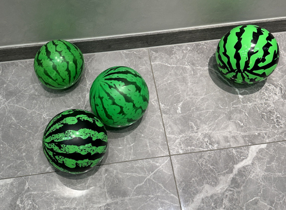 สีเขียว