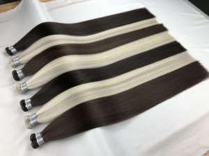 ผมต่อ Genius Weft แบบ Double Drawn สีดำ Butterscotch ดำเข้มแบบลอน Smart - Product Image 2