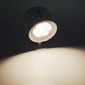 Lampes murales LED de jardin à adsorption magnétique à 360 degrés, design moderne créatif, pour la maison, l'hôtel, la villa, décoration intérieure - Product Image 3