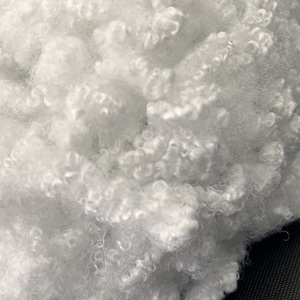 ใยโพลีเอสเตอร์รีไซเคิลสีขาวพิเศษ ทนไฟ 7D สำหรับยัดไส้เบาะและเครื่องนอน ได้รับการรับรอง OEKO TEX100 และ GRS - Product Image 1