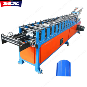 Machine pour la production de lames d'occultation pour clôture métallique avec cintrage en forme de U semi-circulaire en forme de M - Product Image 3