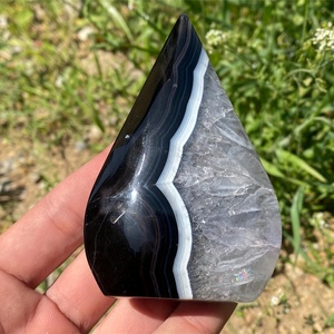 Piedra de Cristal de Ágata Negra de Estilo Bohemio al por Mayor, Tendencia de Moda para Decoración del Hogar Única, Manualidades de Cristal para Días Festivos - Product Image 1