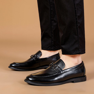Vente en gros de chaussures de ville pour hommes en cuir véritable italien de luxe, mocassins à enfiler, chaussures Oxford formelles - Product Image 4