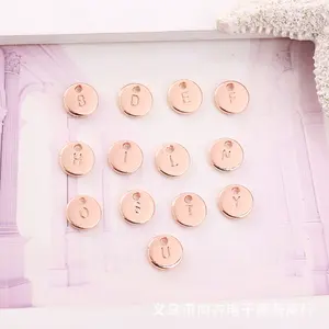 2022 nouveauté 10mm plaqué or Alphabet lettres pendentif double face estampillé initiales disque rond breloque bijoux accessoires - Product Image 2