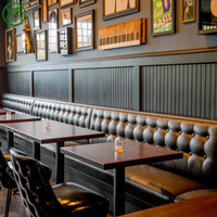 Ensemble de mobilier de restaurant personnalisé avec banquette capitonnée, table et chaises en bois, revêtement en cuir PU, pour bar et hôtel