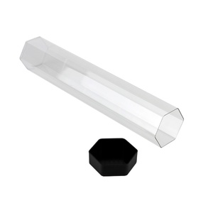 Venta al por mayor de fábrica: Tubo de almacenamiento hexagonal transparente de aleación de aluminio moderno y personalizado para playmats, fácil montaje, logotipo personalizado para gaming. - Product Image 6
