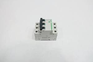 Disjoncteur miniature <span class=keywords><strong>C60sp</strong></span> C32a 32a 3p Neuf d'origine En stock Automatisation industrielle Pac PLC dédié - Product Image 2