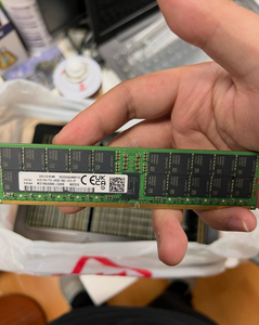 Factory Stock Original Server <b>RAM</b> 64G <b>DDR4</b> ECC RDIMM 2933MHz 3200MHz Part Number M393A8G40AB2-CWEBQ Memory Stick High-Performanc - Product Image 5