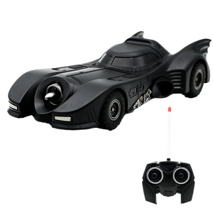 Voiture télécommandée <span class=keywords><strong>Batmobile</strong></span> à l'échelle 1:18 avec câble USB - 4 canaux - Prête à l'emploi - Jouet sur le thème du film - Product Image 1