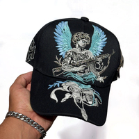 Casquettes de baseball brodées personnalisées en stock, avec doublure en satin et strass, G5 GORRA ANGEL EDICION BELICA CON PIN RIFLE