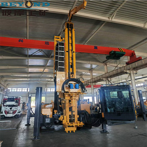 Foreuse à noyau RC robuste | Moteur diesel 110KW, durable pour le <span class=keywords><strong>forage</strong></span> de roche dure - Product Image 1