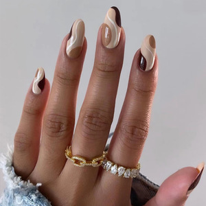 Uñas Postizas Acrílicas de Alta Calidad, Color Marrón y Blanco Retro, Largo Medio, Venta al Por Mayor - Product Image 1