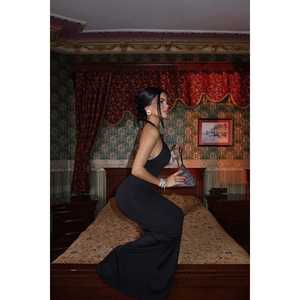 Robe de soirée de luxe noire Thelma pour femme, taille XL, coupe empire, style A-line, avec manches courtes, fente, motif 3D, longueur ras du sol, pour bal de promo - Product Image 4