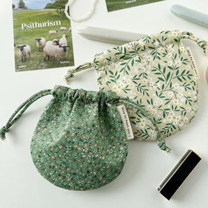 批发定制甜美可爱雏菊图案抽绳收纳袋清新小碎花布质零钱包和口红袋 - Product Image 1