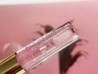 Gloss à lèvres liquide mat vegan avec paillettes, couleurs minérales