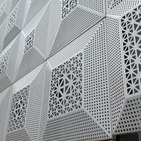 Le revêtement de mur extérieur PVDF a enduit le placage en aluminium du revêtement 3D de panneau de matériaux de façade de 4mm