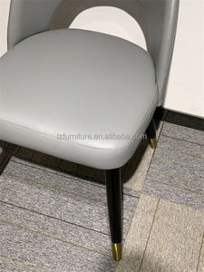 Silla de Comedor Nórdica Moderna de Lujo, Duradera y Cómoda, con Respaldo de Cuero Sintético, Ajustable, Extensible y Personalizable en Color, Muebles para el Hogar - Product Image 3