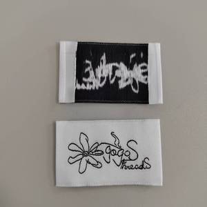 Etichetta e cartellino in tessuto personalizzati professionali con design alla <span class=keywords><strong>moda</strong></span> - Product Image 1