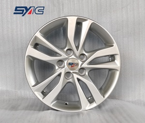 Vente chaude d'usine jantes de voiture de rechange 15 pouces 5 trous R15x6.5j/PCD5x105 couleur argent jantes de voiture de tourisme pour Kovacs - Product Image 2