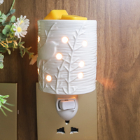 Diffuseur de parfum mural électrique en céramique à brancher directement avec veilleuse pour bougies d'aromathérapie