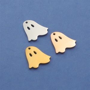 Venta al por Mayor de Dijes de Acero Inoxidable con Forma de Fantasma, Altamente Pulidos, para Collares, Regalos de Halloween, Joyería DIY - Product Image 1