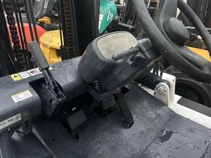 Reliable Vigoshop <b>Used</b> TCM FD70 Diesel Forklift with Multi-Stage Mast Smooth Lifting and Safe Operating System - Product Image 6