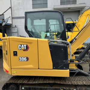 Mini-excavatrice d'occasion 306E avec godet et pince hydraulique, pelle de 6 tonnes - Product Image 1