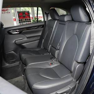 中国の中古車 ハイランダー 2018年式 中型SUV 7人乗り オートマチック V6 信頼性の高いAWD 家族の冒険に最適なラグジュアリーで快適な車 - Product Image 4